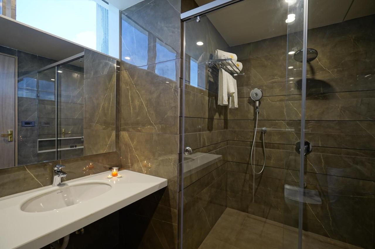 The Galleria Hotel 라즈콧 외부 사진